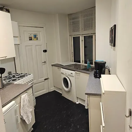 Cozy Flat Close To Everything! *